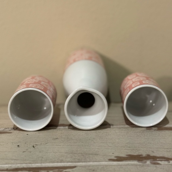 3 Piece Sake Set Pink Floral Pottery House Made In Japan - Picture 3 of 5